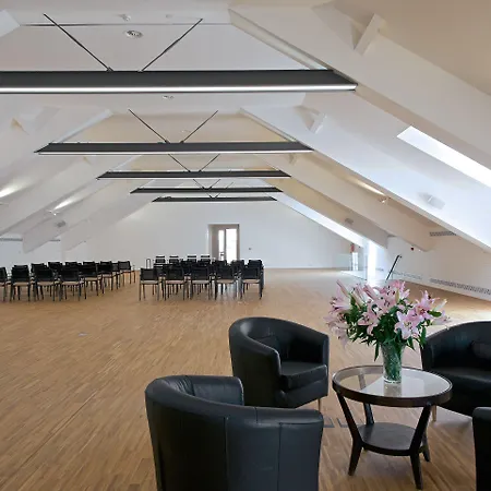 Zamek - & Hotel