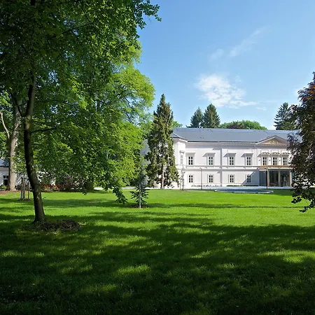 Zamek - & Hotel