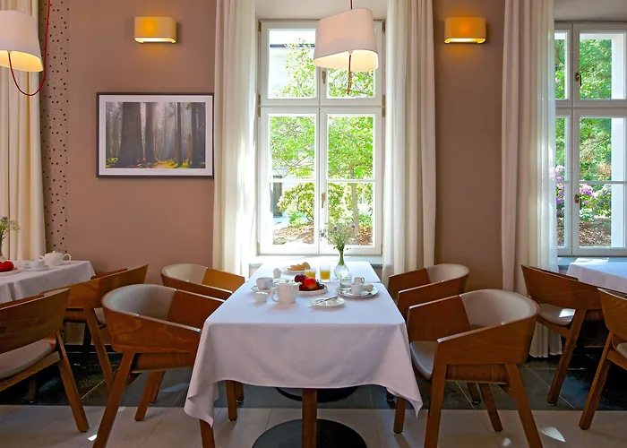 Hotel Zámek - Hotel&resort Ratmerice